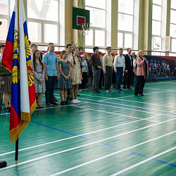 В Колледже прошла торжественная линейка, посвящённая 74-й годовщине Великой Победы