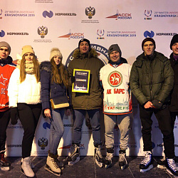 Студенты РТУ МИРЭА заняли 1 место в эстафете на льду «Спортивной студенческой ночи»