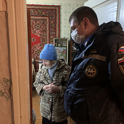 Добровольцы Всероссийского студенческого корпуса спасателей посетили жителей после ЧС в Рязанской области