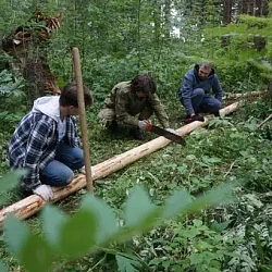 Студенты РТУ МИРЭА установили флаг вуза и Студенческого союза МИРЭА на высоте 1175 метров 