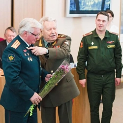 В России 15 февраля отмечается день вывода советских войск из Афганистана. В честь 26-й годовщины этого события в Университете прошла встреча ветеранов Западного административного округа г. Москвы в районе Тропарево-Никулино.