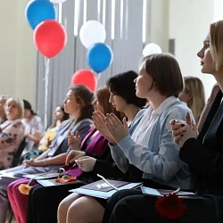 В Колледже программирования и кибербезопасности прошло торжественное вручение дипломов выпускникам 2022 года