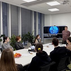 Студенты Института радиоэлектроники и информатики побывали на экскурсии в компании «Т2» 