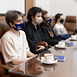 В День российского студенчества в РТУ МИРЭА прошла встреча-чаепитие студентов с ректором 