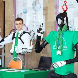 Более 800 абитуриентов посетили День открытых дверей инженерных программ РТУ МИРЭА