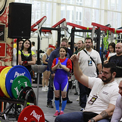 Заведующий Кафедрой физического воспитания и студенты университета заняли призовые места на Чемпионате Мира по пауэрлифтингу, двоеборью, жиму лёжа и становой тяге