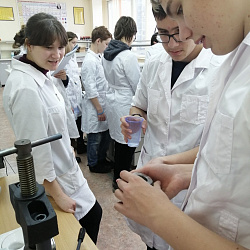 Участники проекта «Университет Мечты» посетили ИТХТ имени М.В. Ломоносова