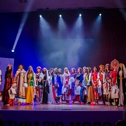 В рамках интернационального фестиваля «Молодость» в актовом зале Московского технологического университета состоялось шоу «Девушки мира»