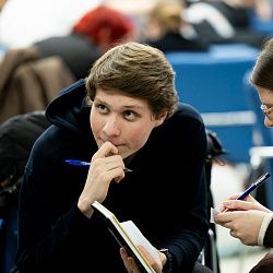 В РТУ МИРЭА состоялся второй тур спортивно-интеллектуальной игры «Что? Где? Когда?» 