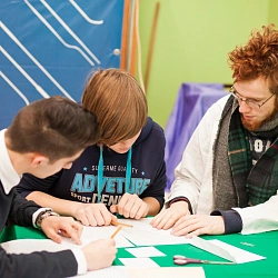 Сотрудники Университета провели мастер-класс в рамках квест-игры  «Приложи свой талант» для учеников 9 − 10 классов.
