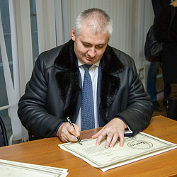 Открытие библиотеки в Доме студента на Парковой
