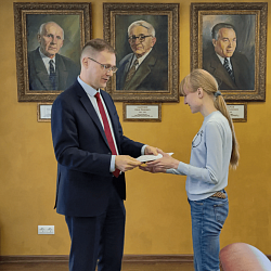 В Институте тонких химических технологий имени М.В. Ломоносова состоялось закрытие Школы юного каталитика