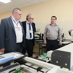В РТУ МИРЭА состоялась встреча с представителями ПАО завод «Красное знамя»
