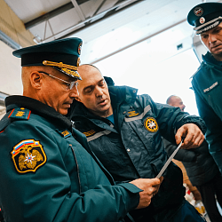 На протяжении месяца добровольцы ЦСО ВСКС оказывают помощь жителям ДНР и ЛНР