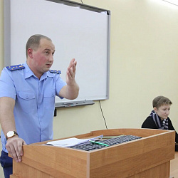 Студентам Колледжа рассказали о проблемах экстремизма в молодёжной среде