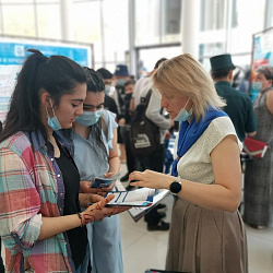 РТУ МИРЭА был представлен на XIX Международной образовательной выставке «Образование и профессия — последний звонок!» в Узбекистане