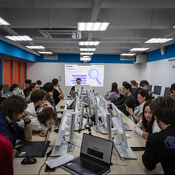 Компания Crosstech Solutions Group провела мастер-класс по автоматизированному тестированию в Институте информационных технологий 