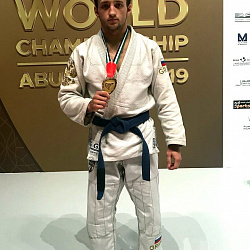 Студент РТУ МИРЭА Андрей Калайтанов завоевал золотую медаль 