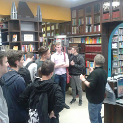 Студенты Колледжа приборостроения и информационных технологий посетили Российскую государственную библиотеку для молодёжи