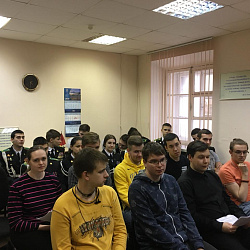 Студенты Института экономики и права приняли участие в заседании дискуссионно-правового клуба