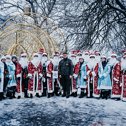 Добровольцы ВСКС подарили маленьким пациентам праздник в детской больнице