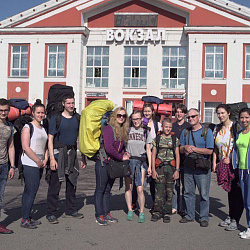 Участники волонтерского проекта на Алтае посетили этно-экологический музей алтайской культуры