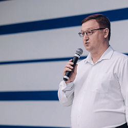 В Институте информационных технологий состоялось вручение синих дипломов выпускникам