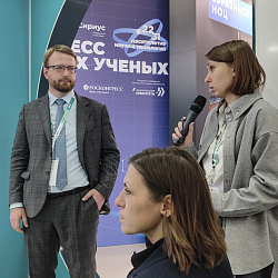 Представитель университета на стенде ООО «Сибур» рассказал о сотрудничестве компании с РТУ МИРЭА