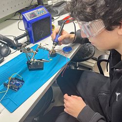 Завершился курс продвинутого уровня в Детском технопарке «Альтаир» РТУ МИРЭА