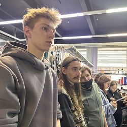 ПИШ СВЧ-электроники и АО «НИИМЭ» организовали для студентов РТУ МИРЭА посещение передовых исследовательских лабораторий АО «НИИМЭ» в Зеленограде