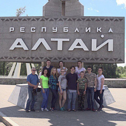 Участники волонтерского проекта на Алтае посетили этно-экологический музей алтайской культуры