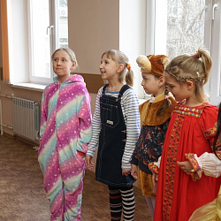 Студенты университета провели костюмированный квест для подопечных АНО «Дети»