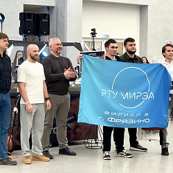 Команда РТУ МИРЭА «2ФМ2» одержала победу в соревнованиях по робототехнике