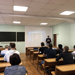 Члены студенческого кружка «Креативная экономика» обсудили тему санкций