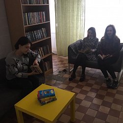 В Доме студента на Парковой появилось новое место для буккроссинга