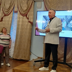 Заведующий кафедрой химии и технологии биологически активных соединений, медицинской и органической химии РТУ МИРЭА выступил с докладом в Доме учёных РАН