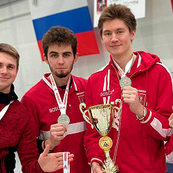 Студенты Института кибербезопасности и цифровых технологий завоевали серебряные медали на чемпионате Москвы по кёрлингу 