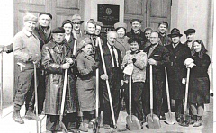 Наличная улица, Субботник.