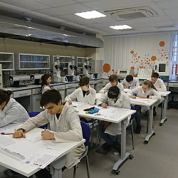 В РТУ МИРЭА прошла Всероссийская олимпиада школьников по химии