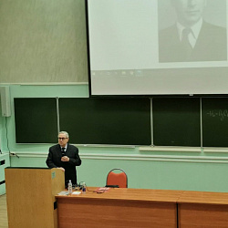 В Институте тонких химических технологий имени М.В. Ломоносова состоялось открытие «Школы катализа-2021»