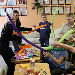 2 апреля группа студентов Московского технологического университета посетила Дмитровский детский дом-интернат «Возрождение»