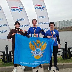 Студенты РТУ МИРЭА поучаствовали в забеге «10-я Марьинская Стрела»