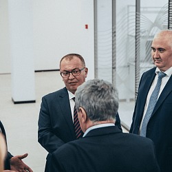 Студенты РТУ МИРЭА получили стипендии от «Росэлектроники»