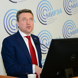Депутат Госдумы рассказал студентам РТУ МИРЭА о противодействии коррупции