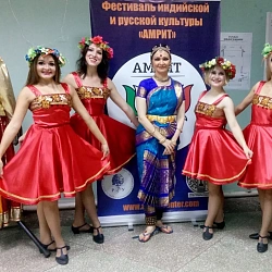 Коллектив шоу-балета «Акцент» Московского технологического университета принял участие в Первом фестивале индийской и русской культуры «Амрит»