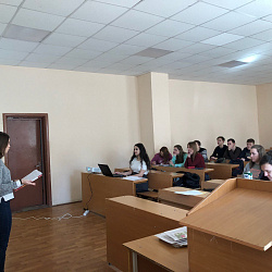 Состоялось очередное заседание в рамках научного студенческого кружка «Креативная экономика»