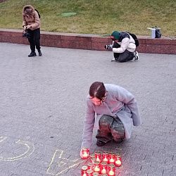 Студенты Колледжа программирования и кибербезопасности возложили цветы к Вечному огню в рамках патриотической акции