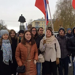 Студенты, преподаватели и сотрудники университета приняли участие в праздничных мероприятиях в честь Дня народного единства