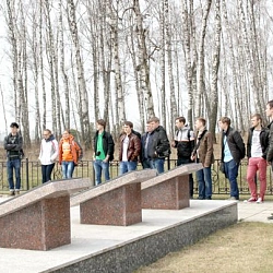 Студенты и сотрудники Университета посетили экскурсию по местам боевой славы в районе города Звенигород.