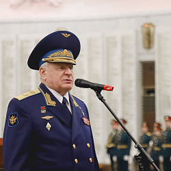 Выпускникам РТУ МИРЭА вручены погоны лейтенантов